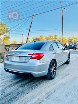 Chrysler 200